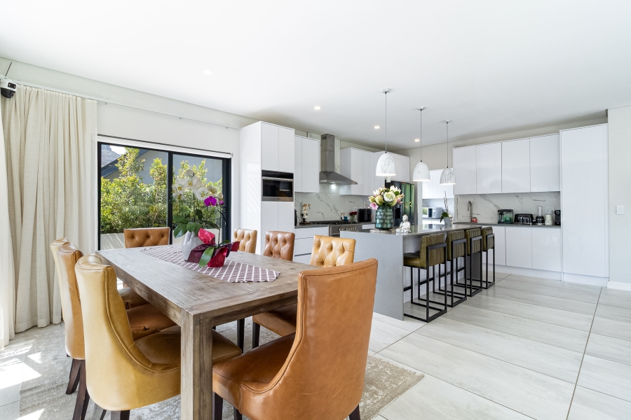 3 Bedroom Property for Sale in Valley Area Western Cape